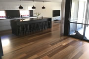 Floors of Distinction