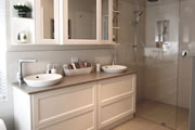 Lucy J Design