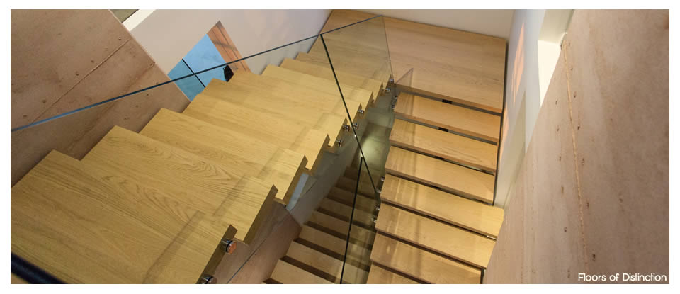 Floors of Distinction